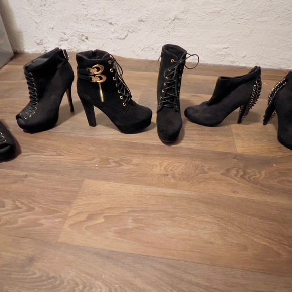 Tons of women’s heels. - Picture 8 of 14